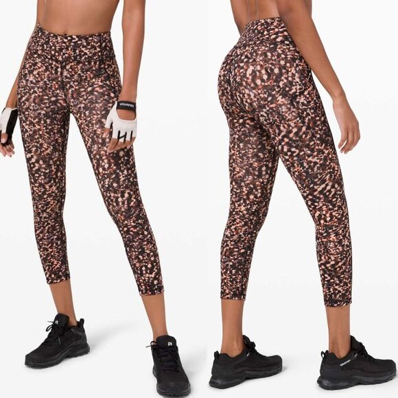 Lululemon Motion Flux Multi Invigorate High-Rise Crop Leggings - 37571 - Picture 1 of 14